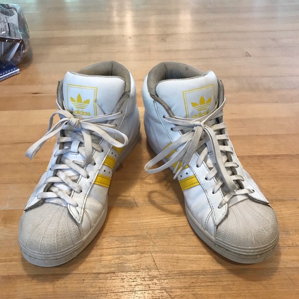 Adidas court vision sneakers